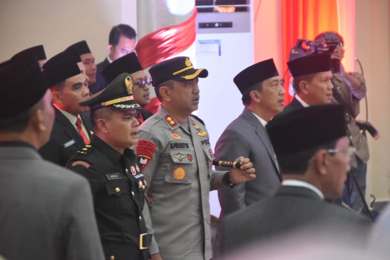 Dandim Hadiri Rapat Paripurna Pelantikan dan Pengucapan Sumpah Anggota DPRD Kabupaten Merangin